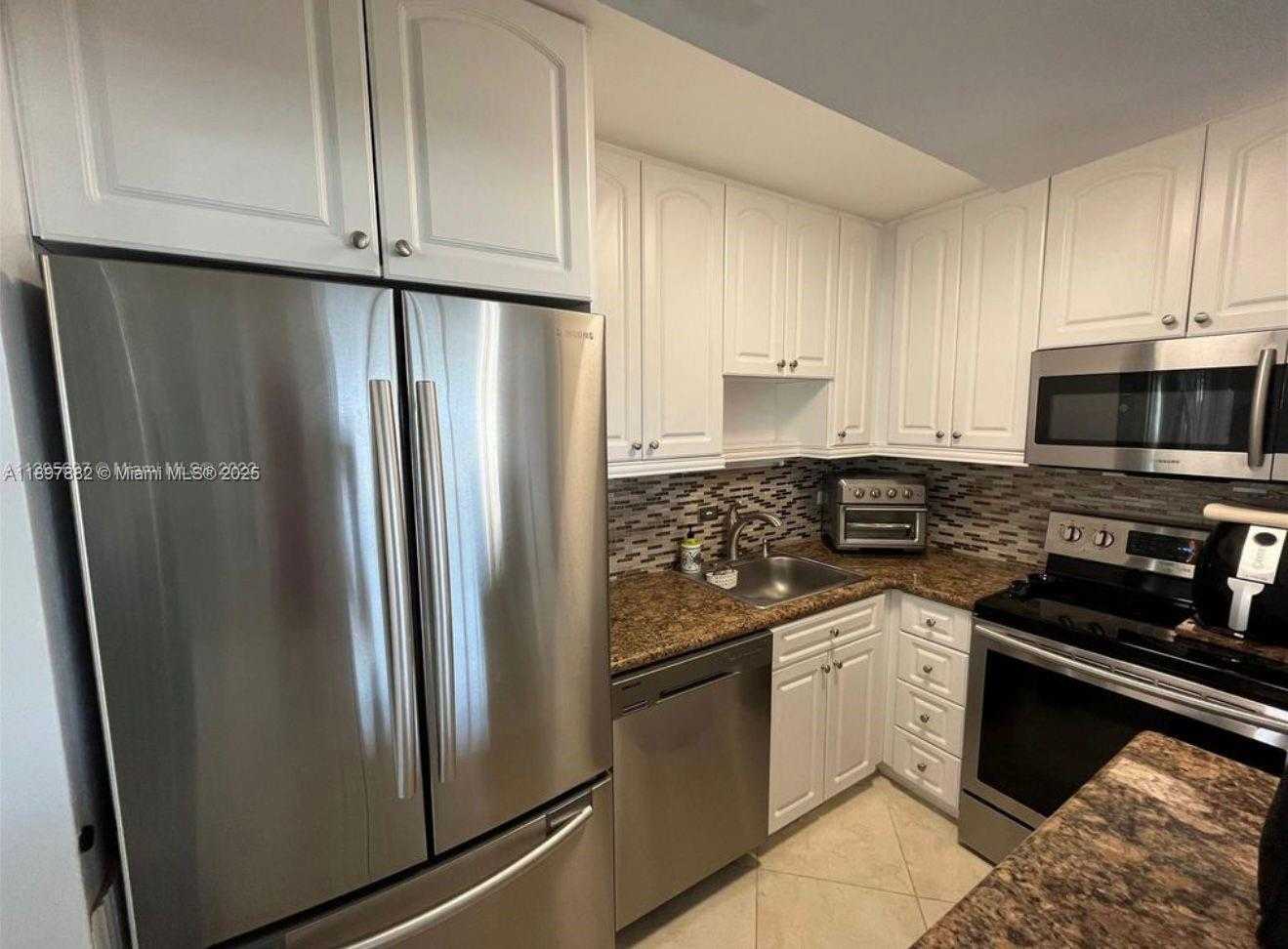 Small Image of 7904 WEST DR #1001, North Bay Village Number 9