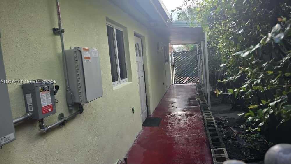 Imagen de Pequeño Objeto