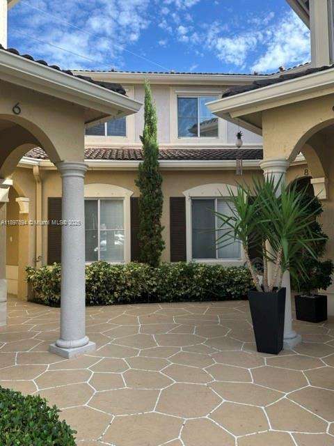 Small Image of Miami Number 2