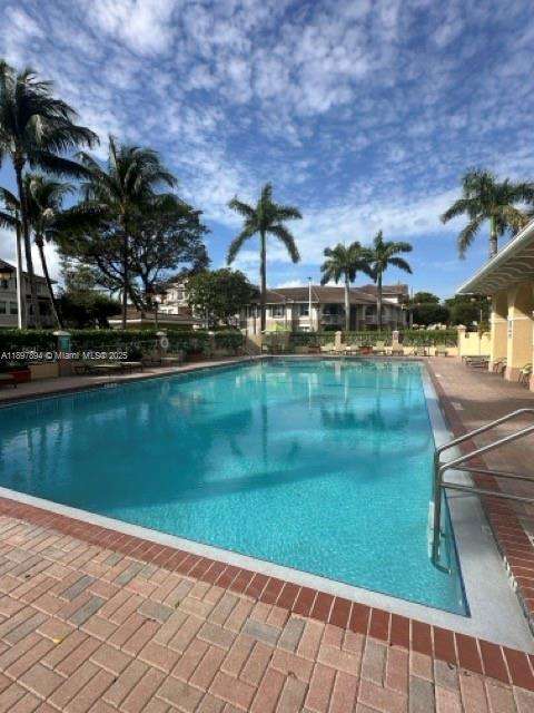 Small Image of Miami Number 8