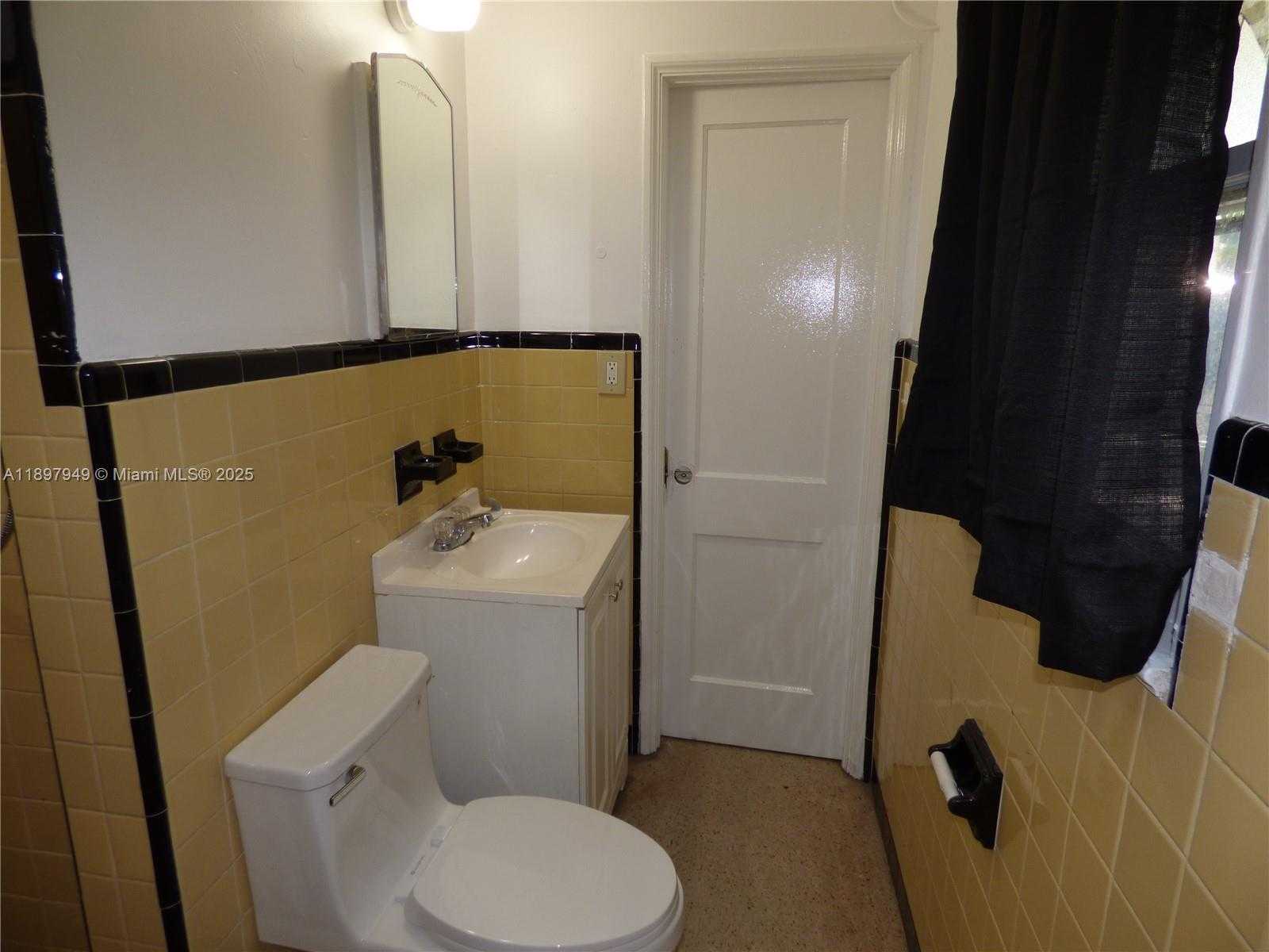 Small Image of 522 NORTH 19TH AVE #1, Hollywood Number 5