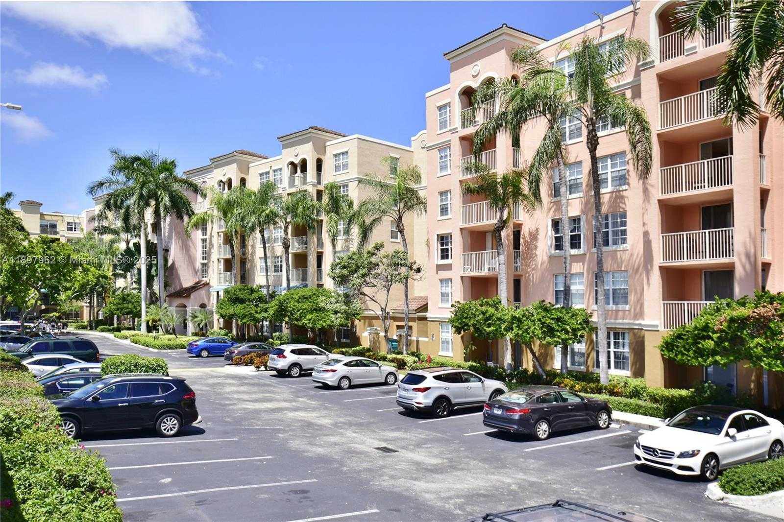Small Image of Aventura Number 22