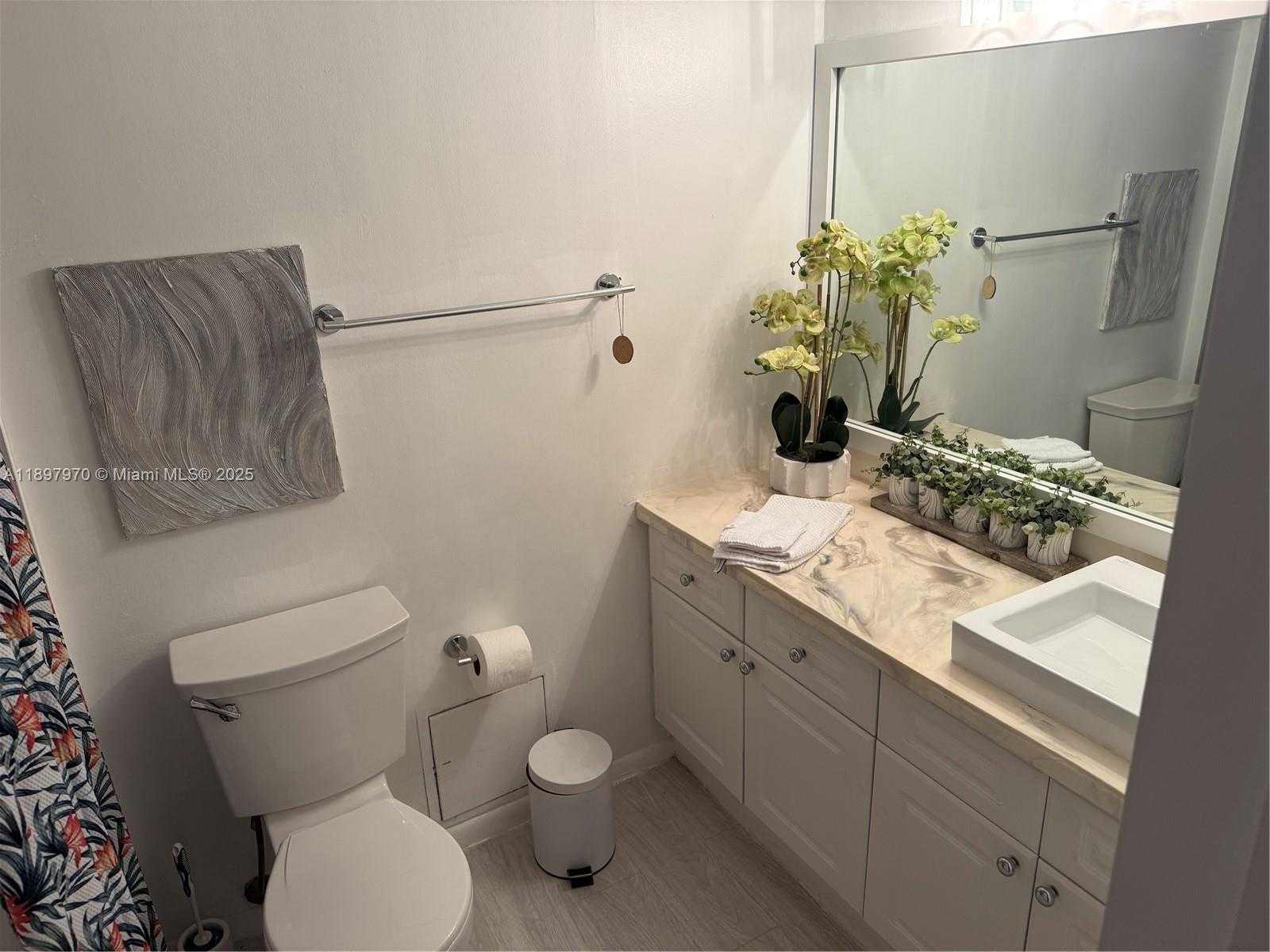 Small Image of 2301 COLLINS AVE #619, Miami Beach Number 10