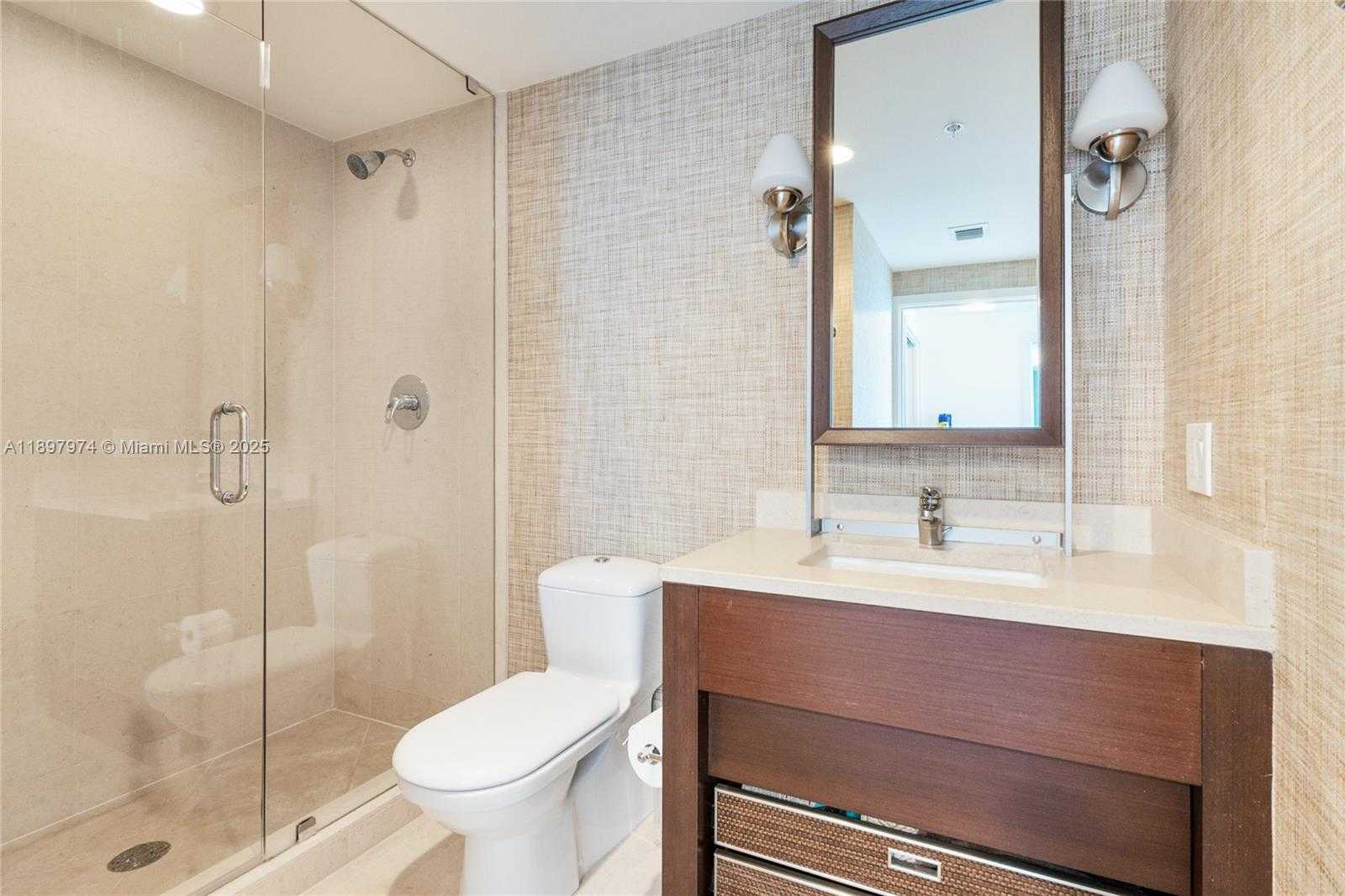 Small Image of 6899 COLLINS AVE #2010, Miami Beach Number 11
