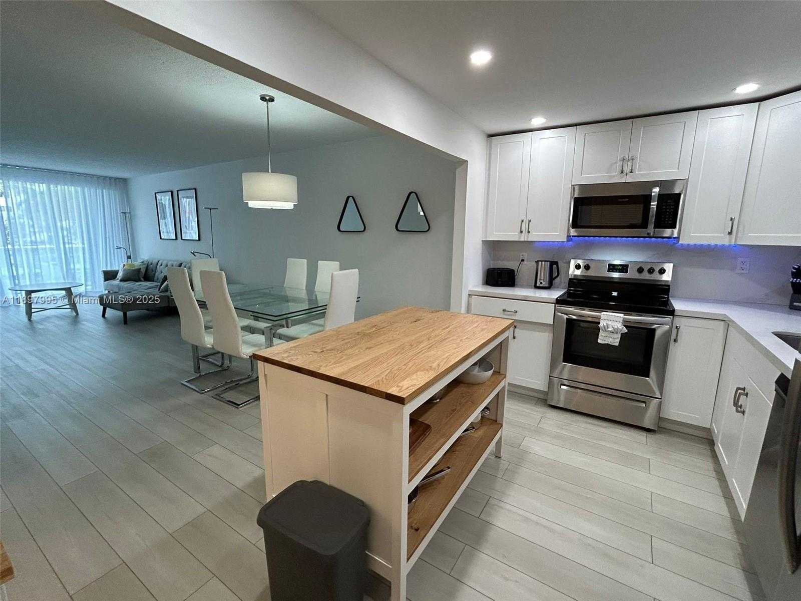 Small Image of 19390 COLLINS AVE #118, Sunny Isles Beach Number 2
