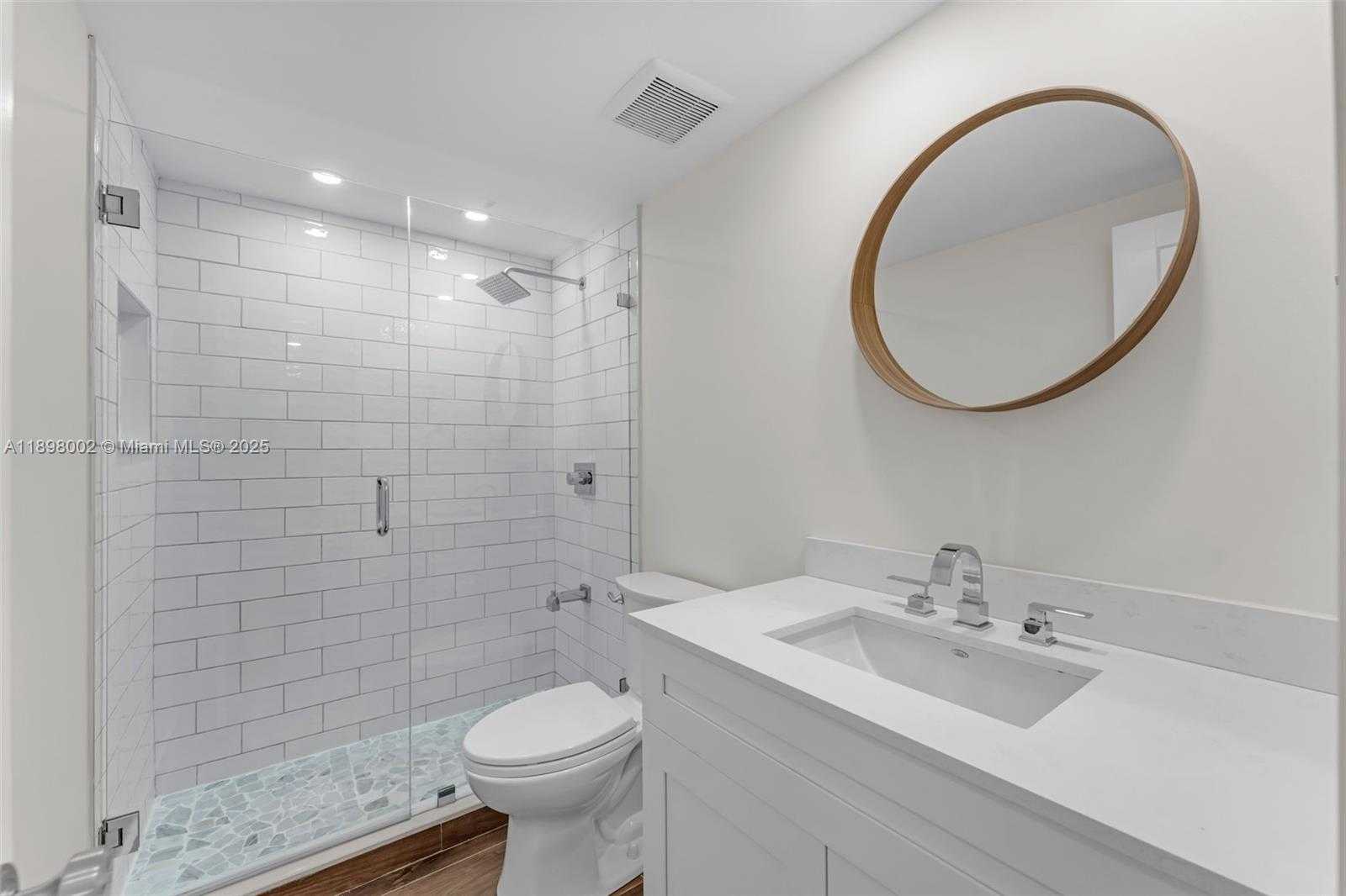 Small Image of 7707 CAMINO REAL #B205, Miami Number 11