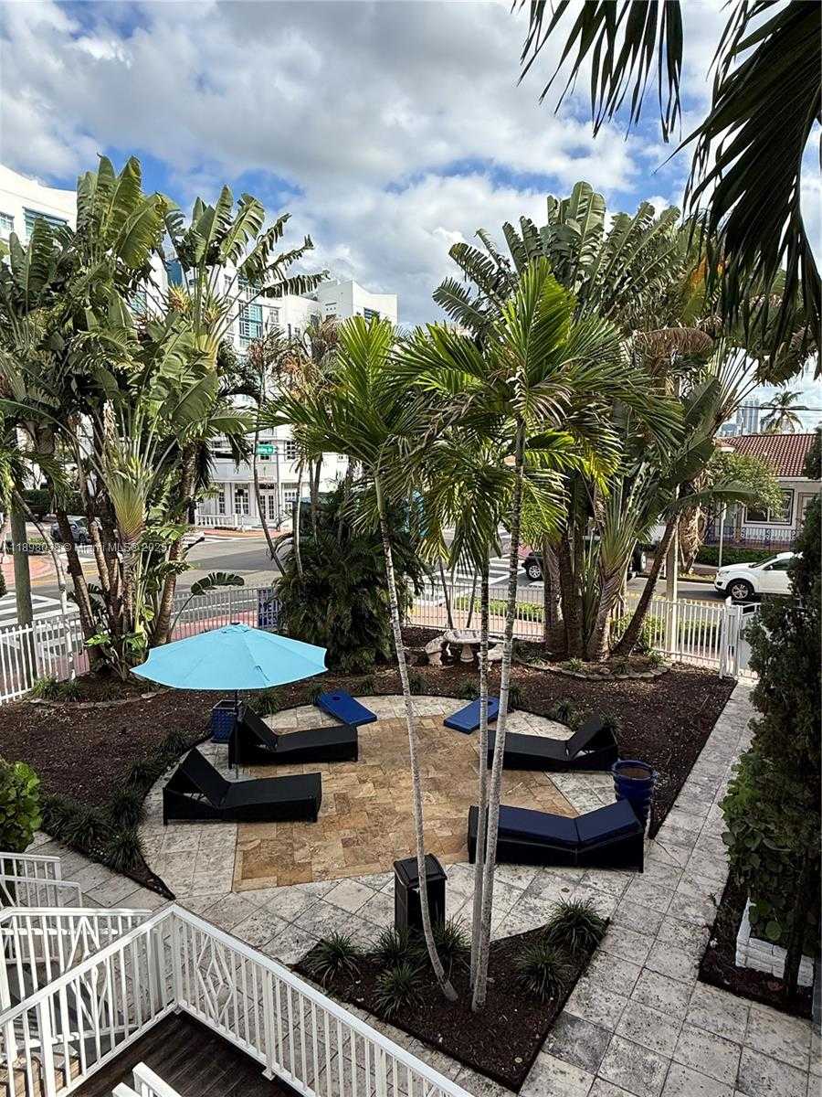 Small Image of 7710 HARDING AVE #1, Miami Beach Number 3