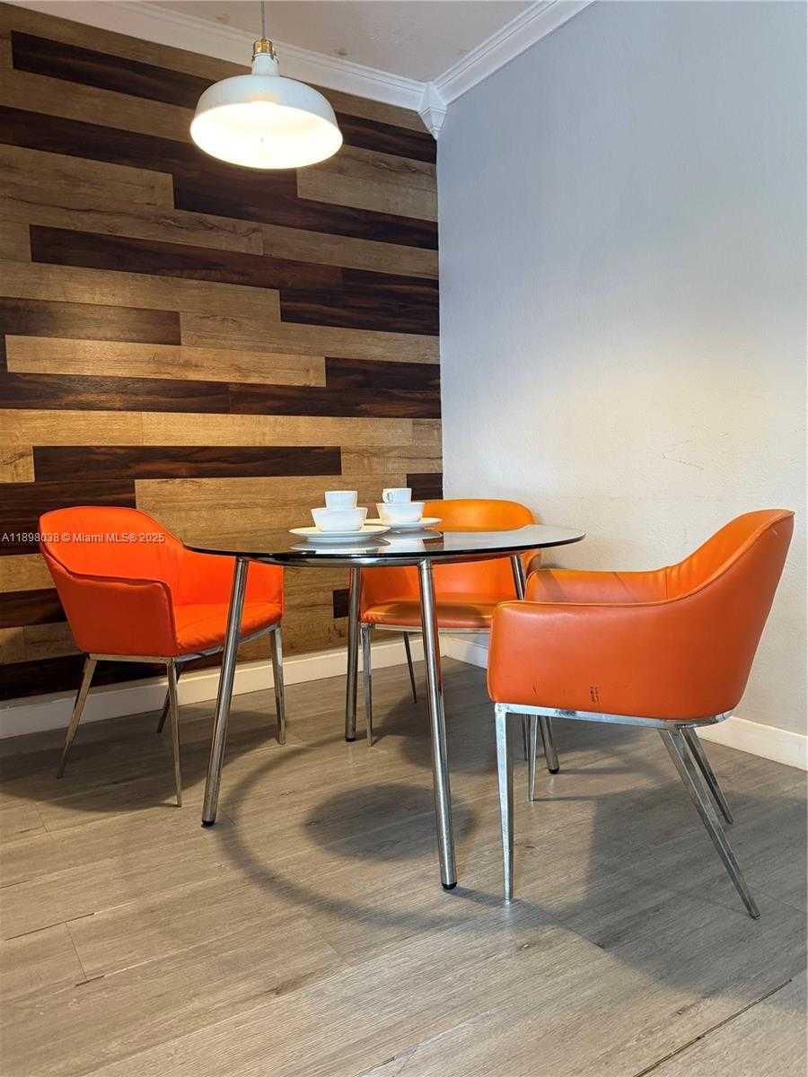 Small Image of 7710 HARDING AVE #1, Miami Beach Number 9