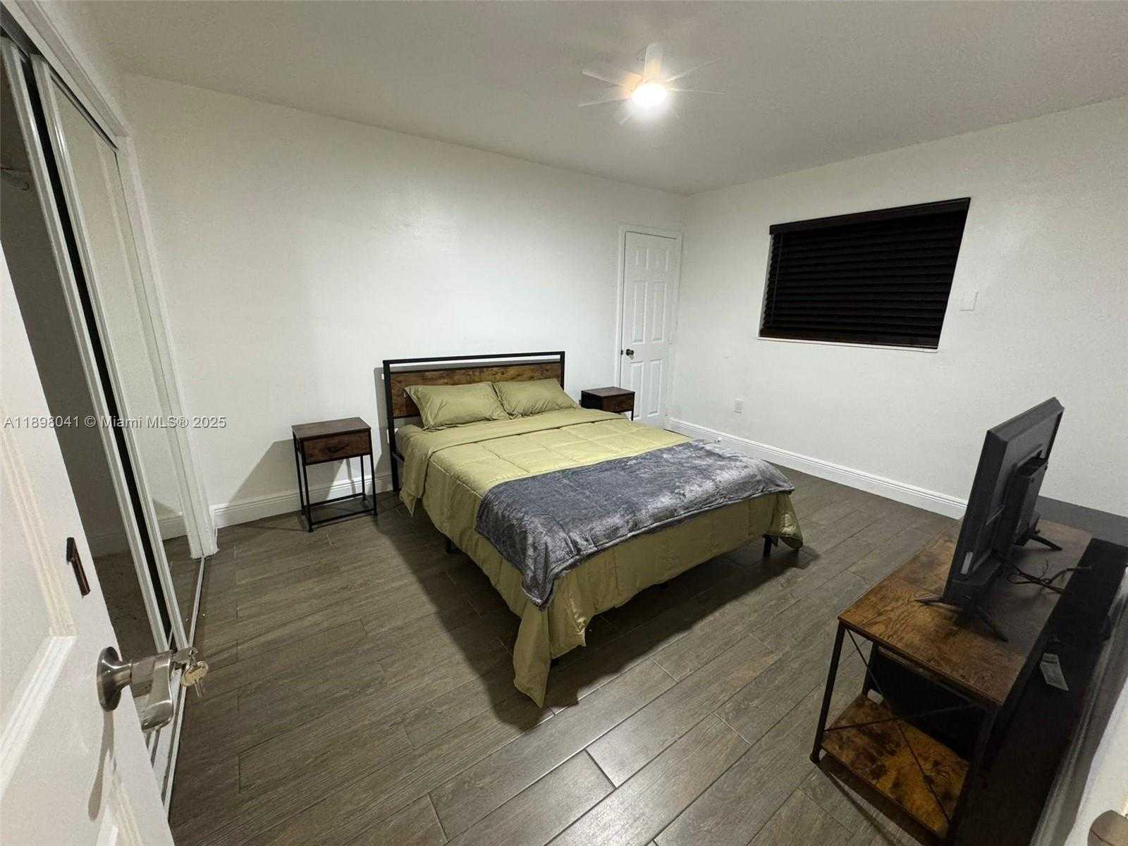 Small Image of 256 NORTH WEST 82ND TER, Miami Number 13