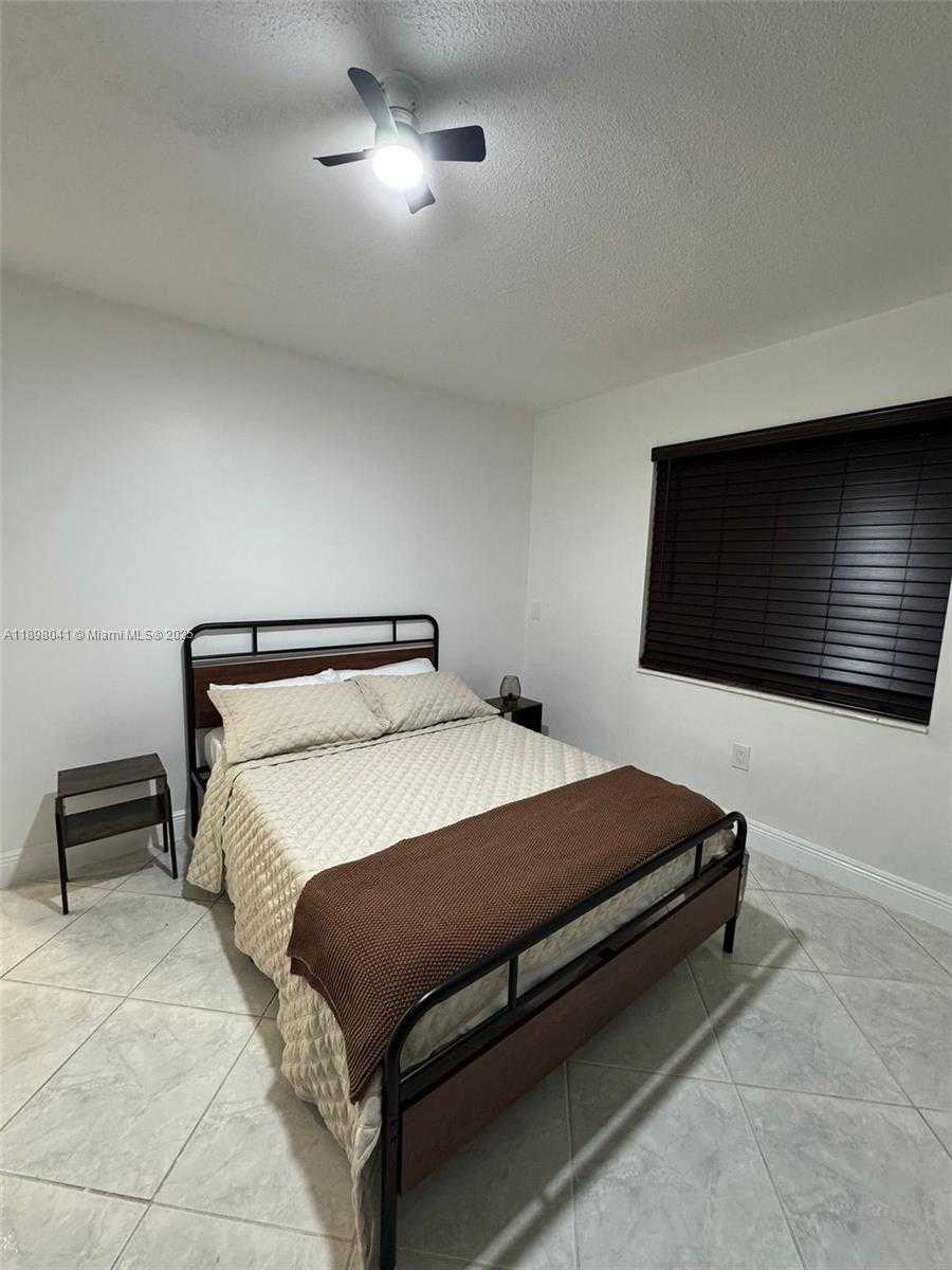 Small Image of 256 NORTH WEST 82ND TER, Miami Number 18