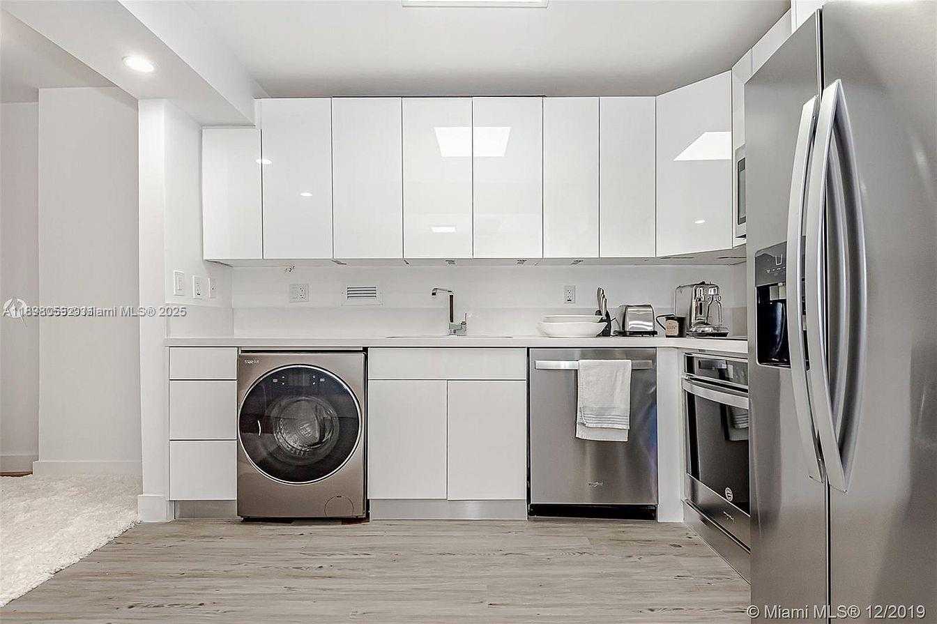 Small Image of 2301 COLLINS AVE #843, Miami Beach Number 4