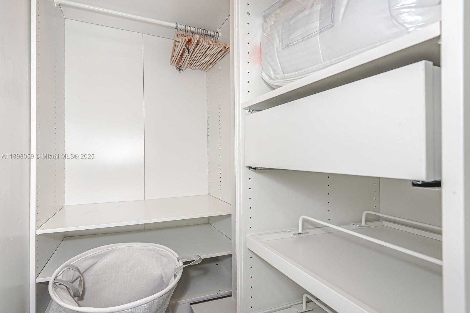 Small Image of 2301 COLLINS AVE #843, Miami Beach Number 6