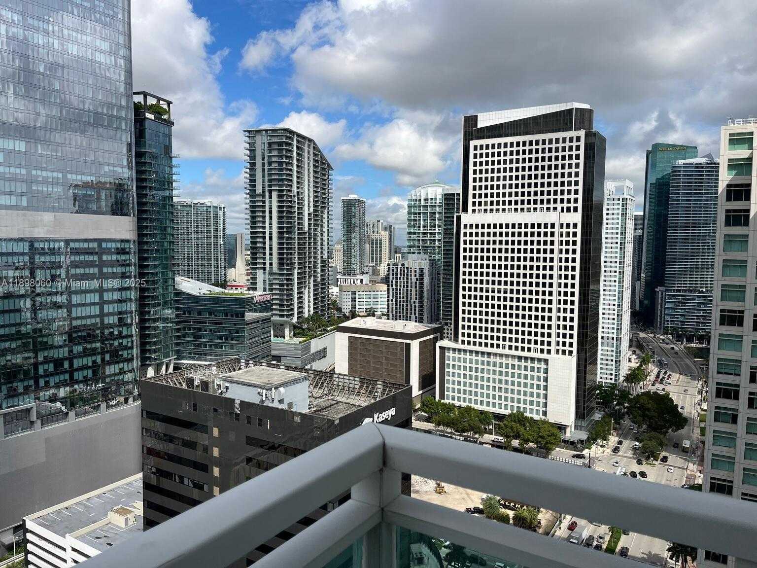 Small Image of 951 BRICKELL AVE #3103, Miami Number 11