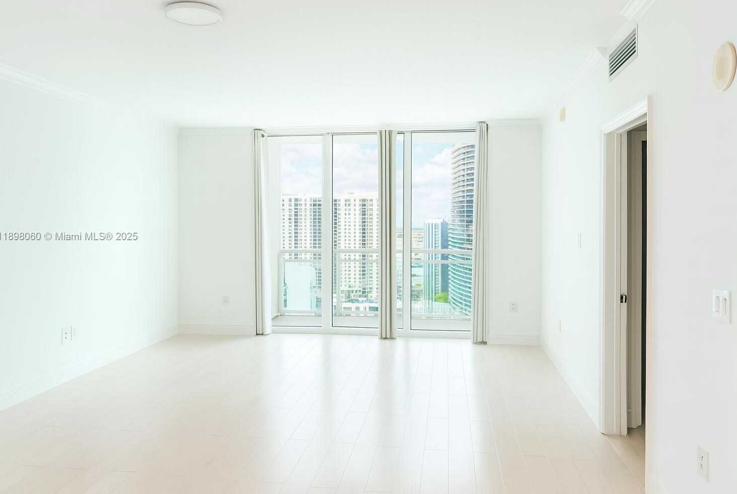 Small Image of 951 BRICKELL AVE #3103, Miami Number 4