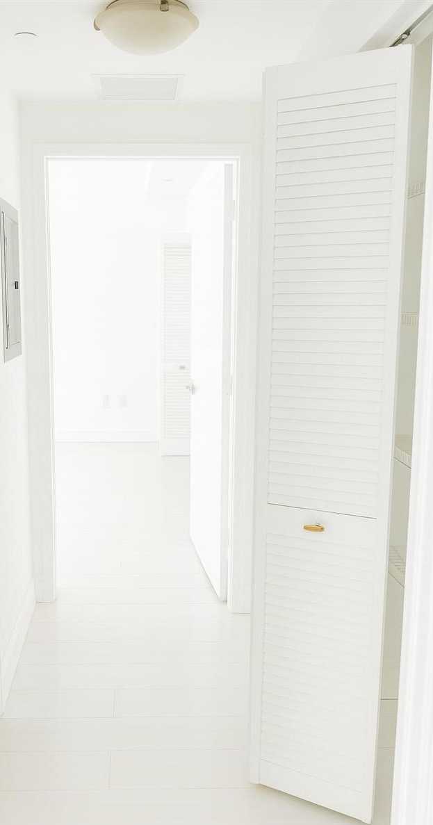 Small Image of 951 BRICKELL AVE #3103, Miami Number 6