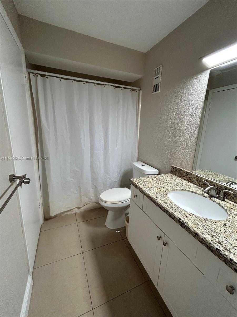 Small Image of 15581 SOUTH WEST 104TH TER #214, Miami Number 12