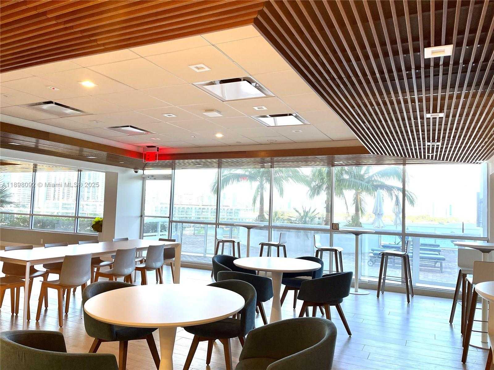 Small Image of 1800 SUNSET HARBOUR DR #1201, Miami Beach Number 12