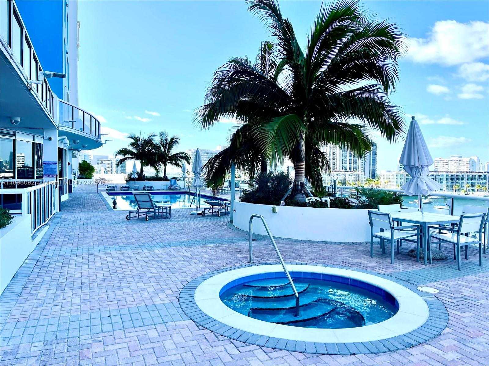 Small Image of 1800 SUNSET HARBOUR DR #1201, Miami Beach Number 16