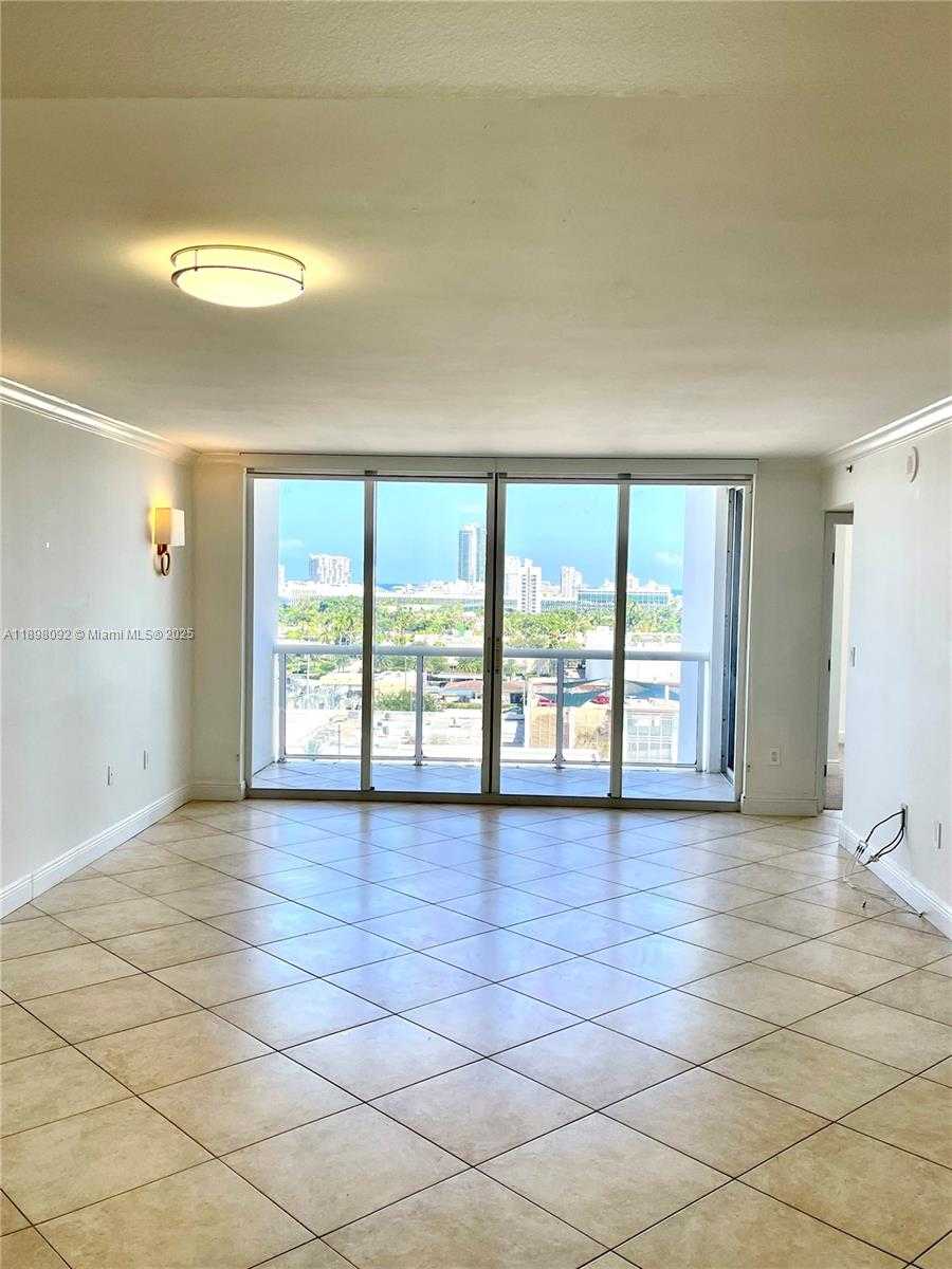 Small Image of 1800 SUNSET HARBOUR DR #1201, Miami Beach Number 2