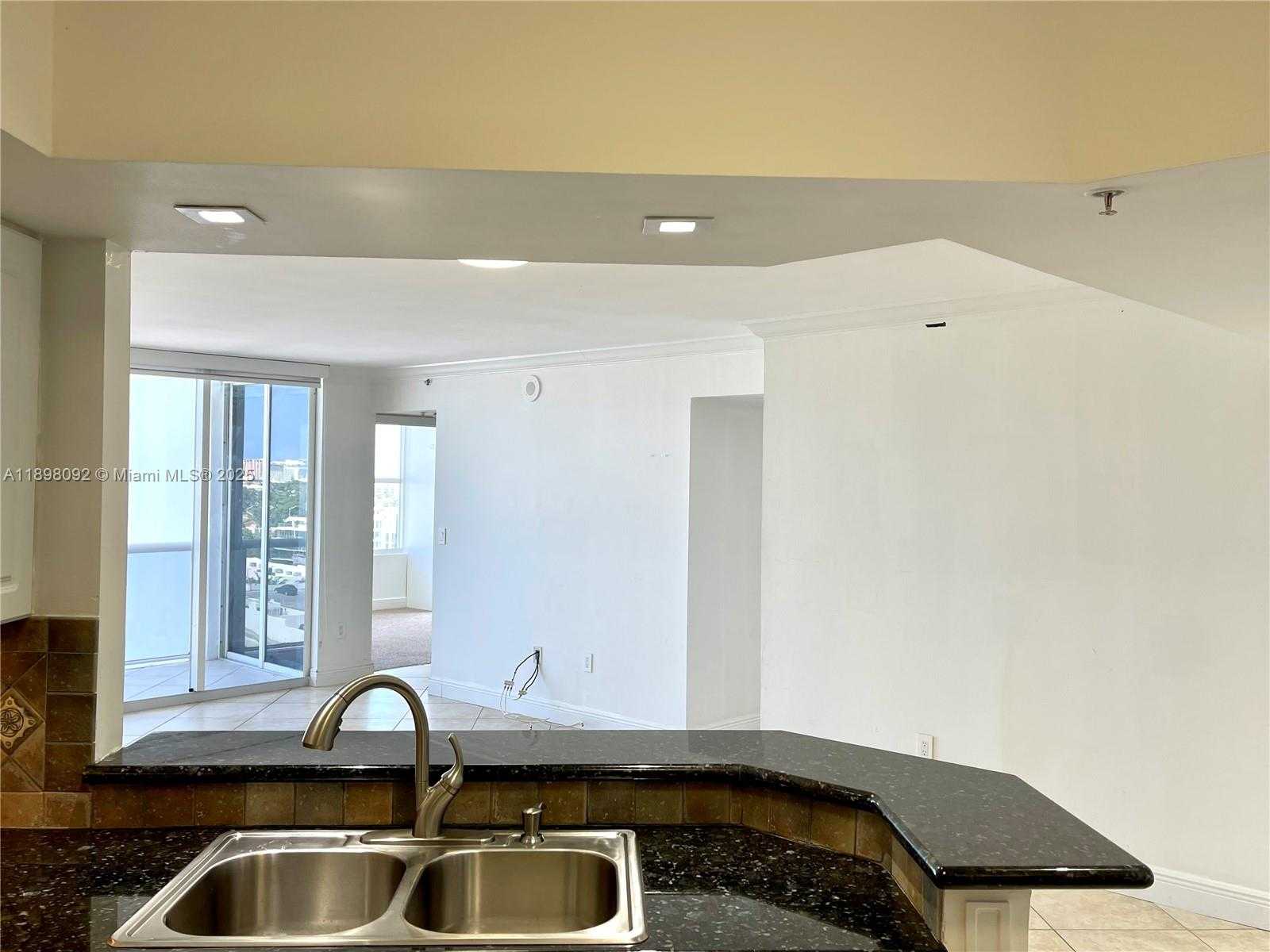 Small Image of 1800 SUNSET HARBOUR DR #1201, Miami Beach Number 3