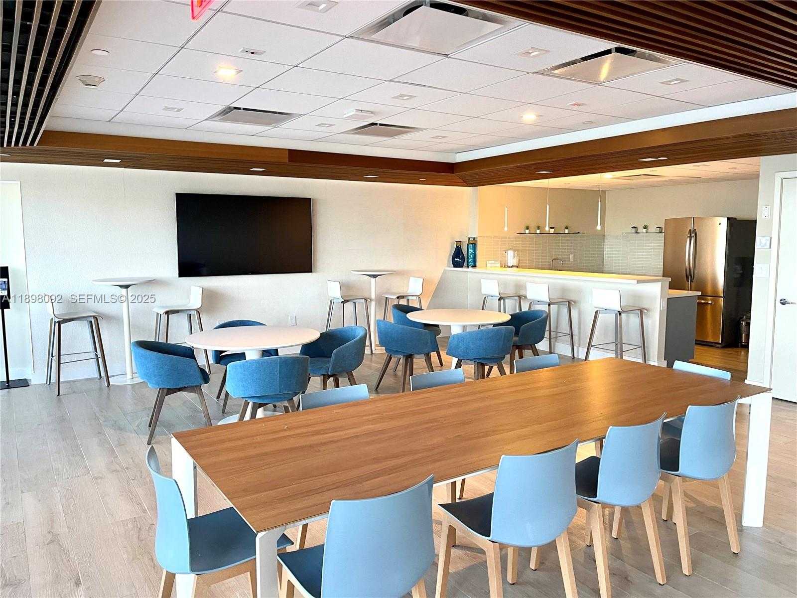 Small Image of 1800 SUNSET HARBOUR DR #1201, Miami Beach Number 31