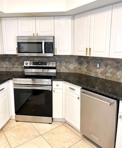 Small Image of 1800 SUNSET HARBOUR DR #1201, Miami Beach Number 9