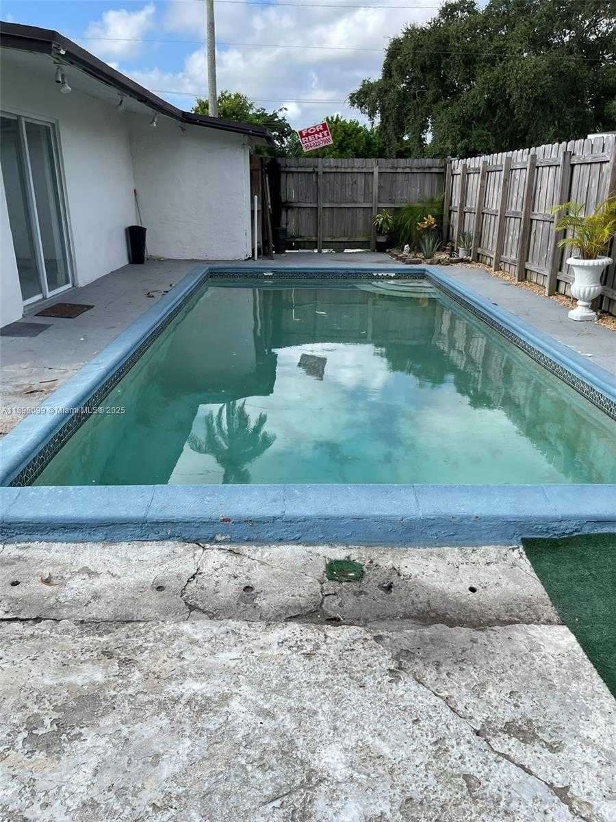 Imagen de Pequeño Objeto