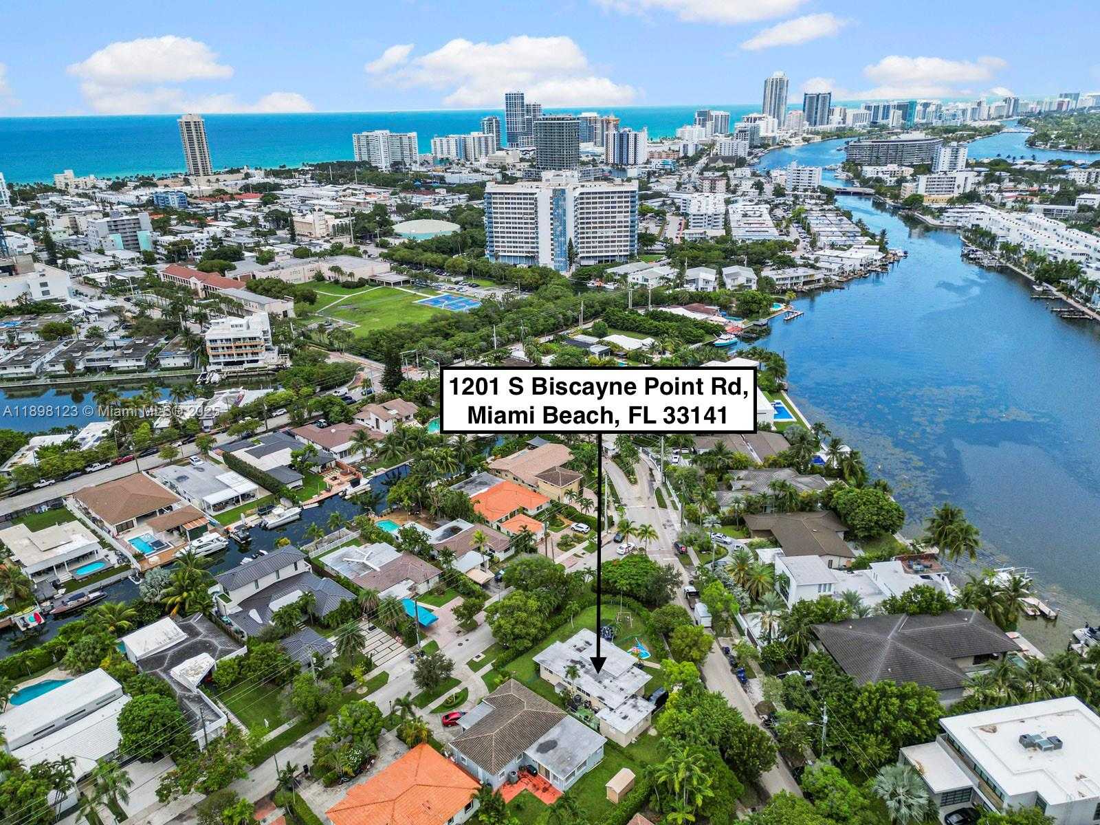 Small Image of 834 RAYMOND ST, Miami Beach Number 64