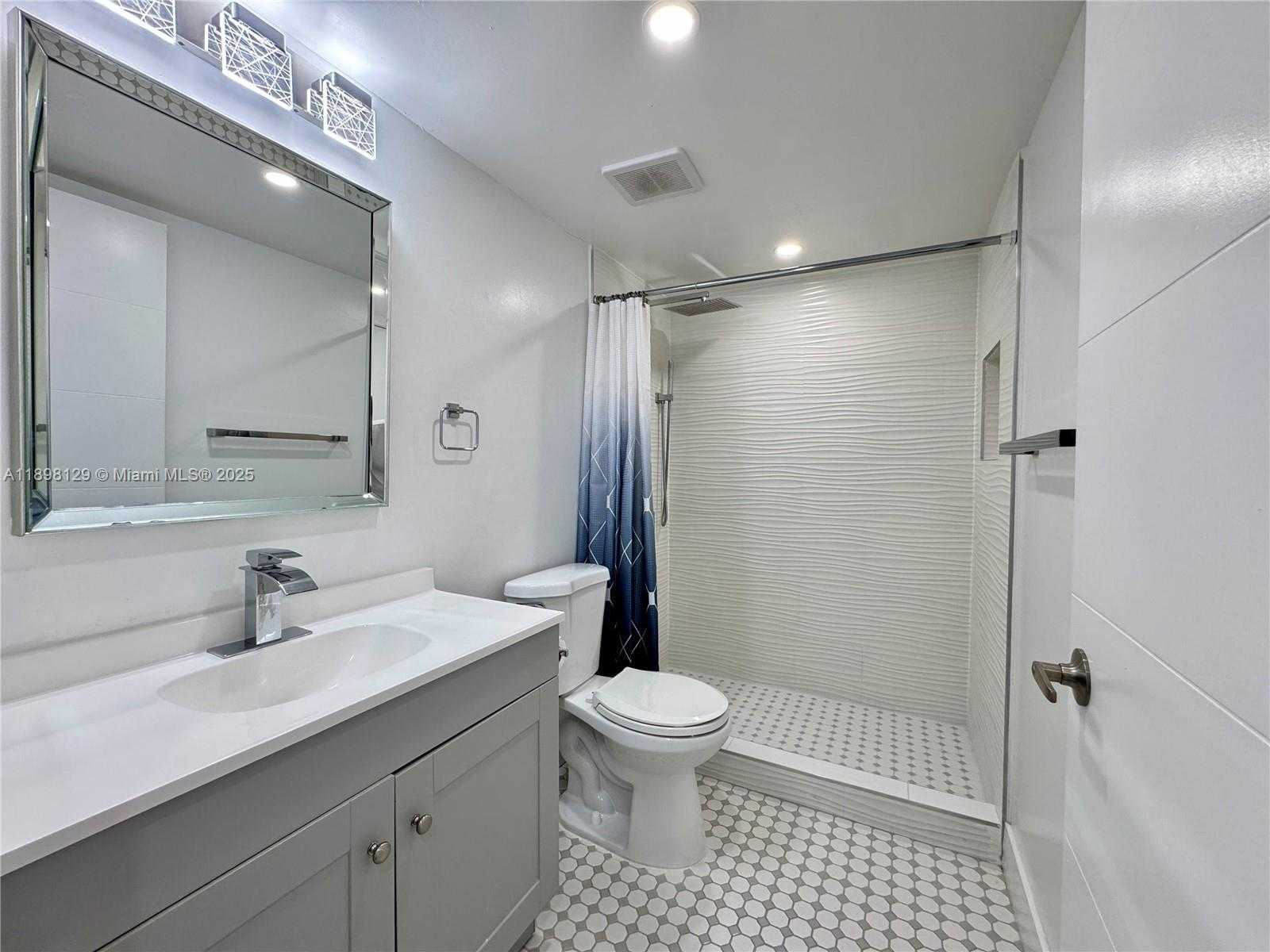 Small Image of 6175 NORTH WEST 186TH ST #109, Hialeah Number 14