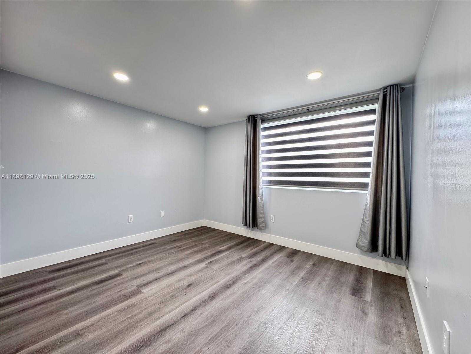Small Image of 6175 NORTH WEST 186TH ST #109, Hialeah Number 16
