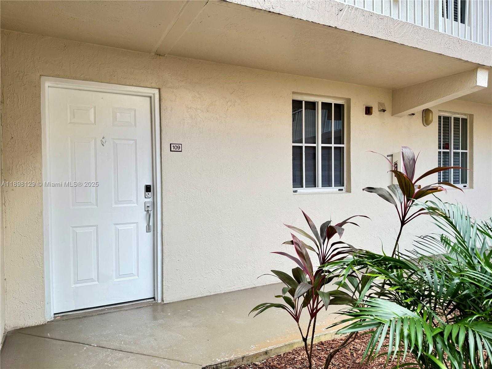 Small Image of 6175 NORTH WEST 186TH ST #109, Hialeah Number 19