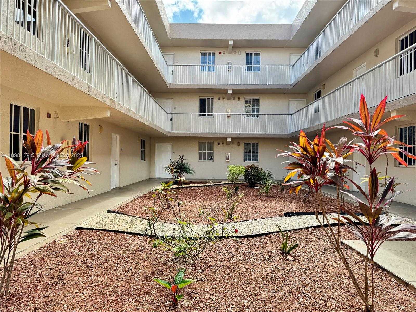 Small Image of 6175 NORTH WEST 186TH ST #109, Hialeah Number 22