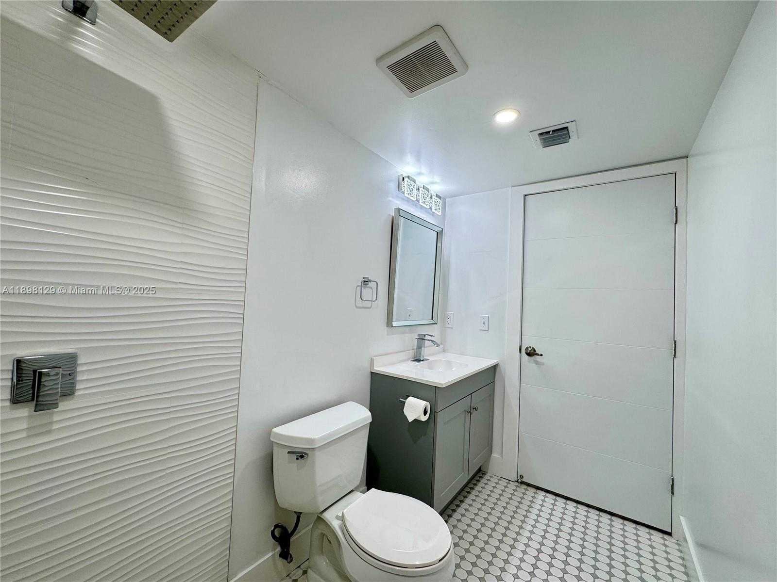 Small Image of 6175 NORTH WEST 186TH ST #109, Hialeah Number 9