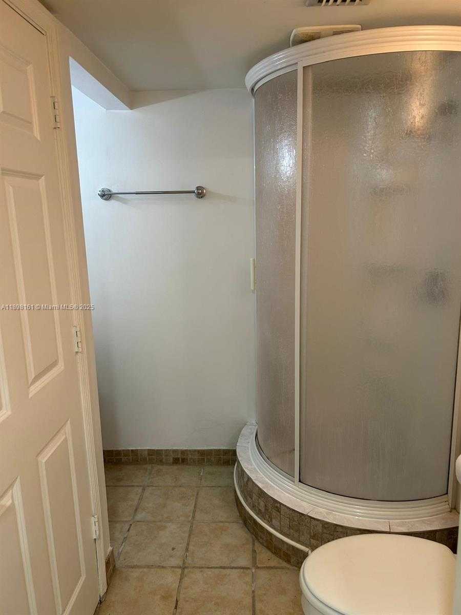 Small Image of 888 SOUTH DOUGLAS RD #116, Coral Gables Number 14