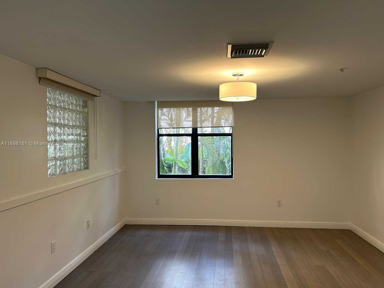 Small Image of 888 SOUTH DOUGLAS RD #116, Coral Gables Number 15
