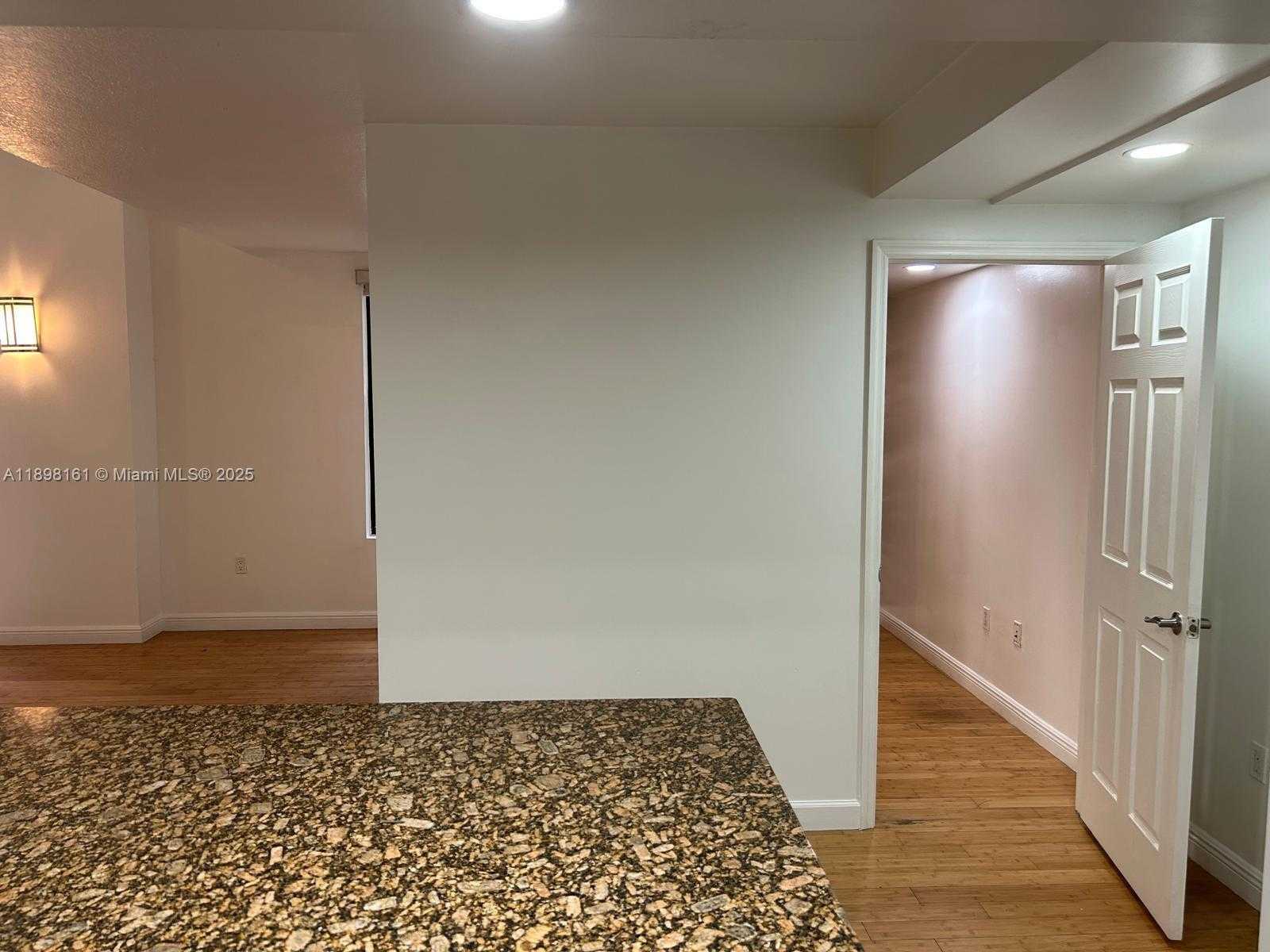 Small Image of 888 SOUTH DOUGLAS RD #116, Coral Gables Number 6