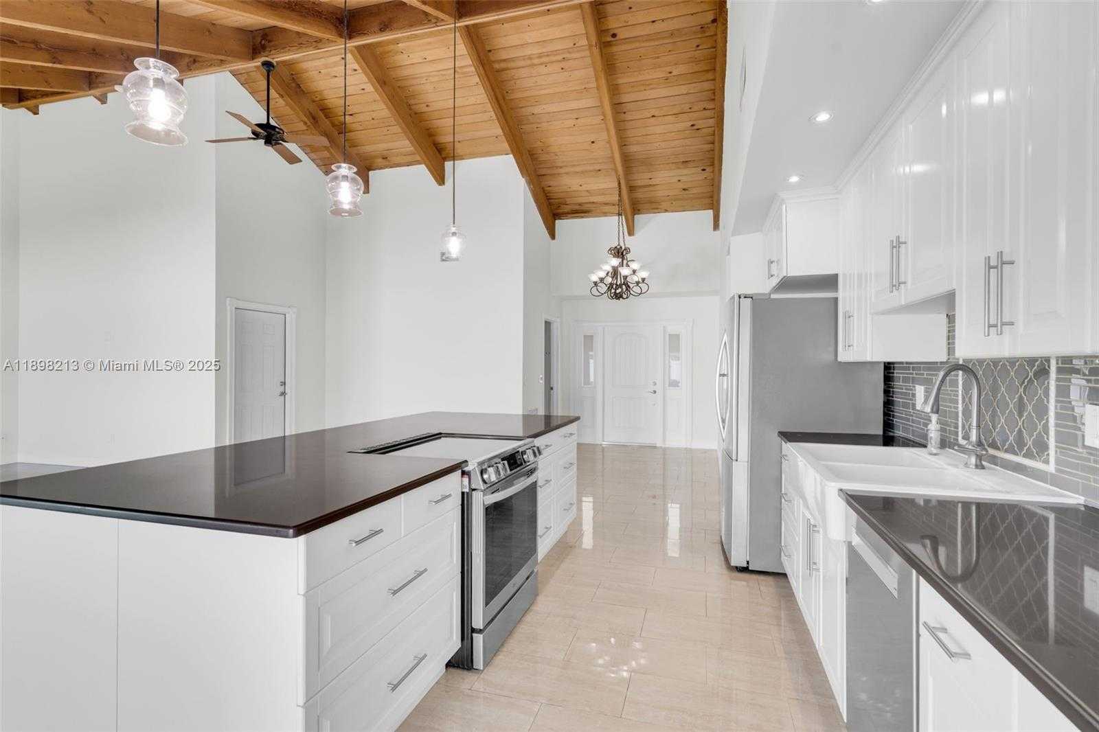Small Image of 21043 NORTH ESCONDIDO WAY N, Boca Raton Number 5