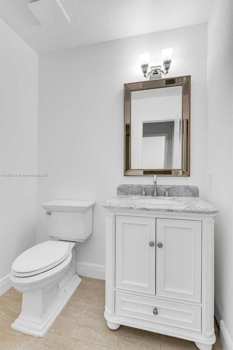 Small Image of 21043 NORTH ESCONDIDO WAY N, Boca Raton Number 7
