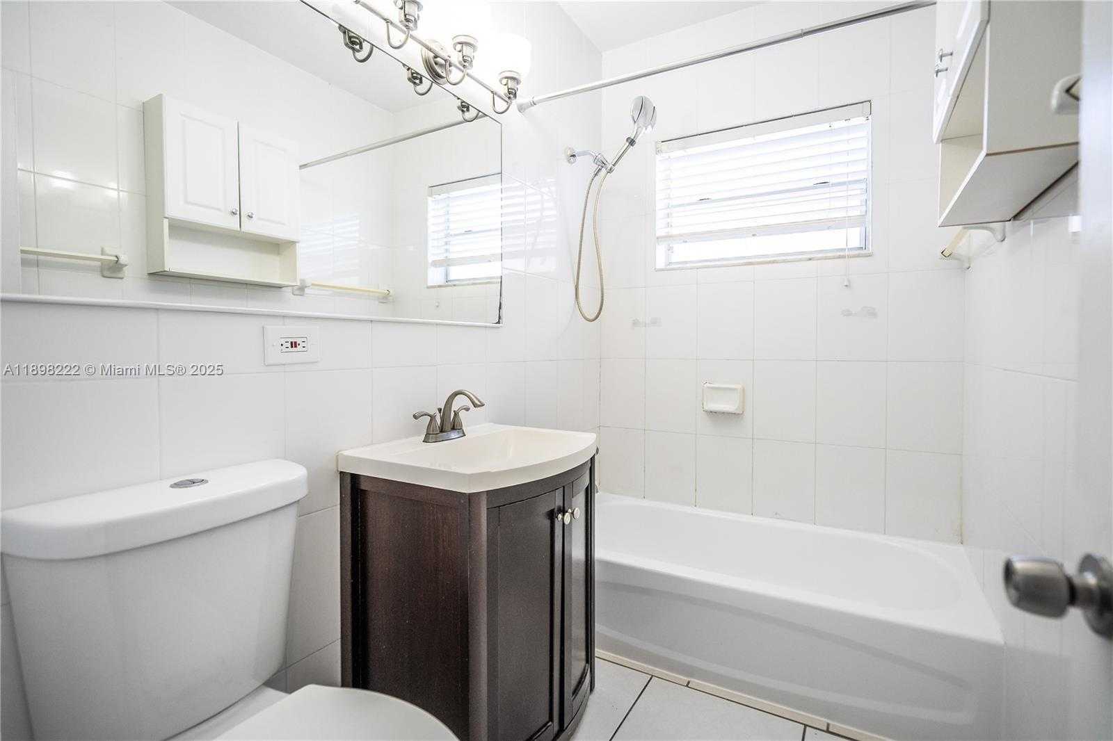 Small Image of 430 81 ST #3, Miami Beach Number 10