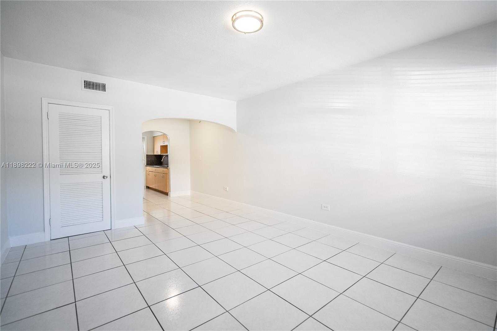 Small Image of 430 81 ST #3, Miami Beach Number 3