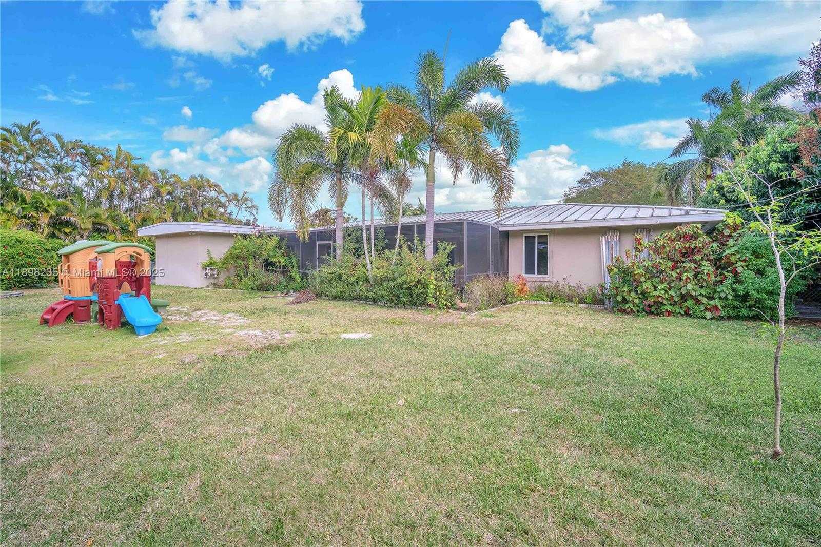 Small Image of 15460 SOUTH WEST 82ND CT, Palmetto Bay Number 13