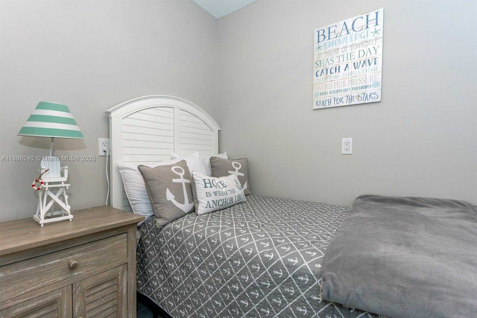 Small Image of 101 SOUTH SEAS DR #502, Jupiter Number 28