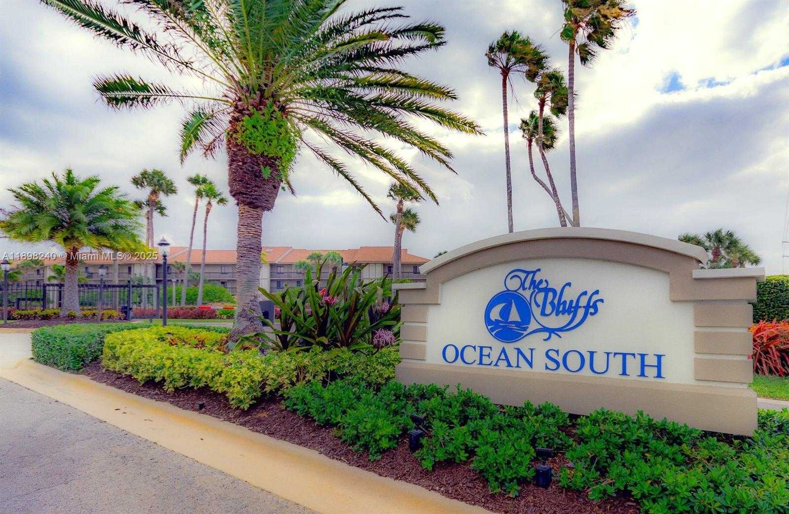 Small Image of 101 SOUTH SEAS DR #502, Jupiter Number 31