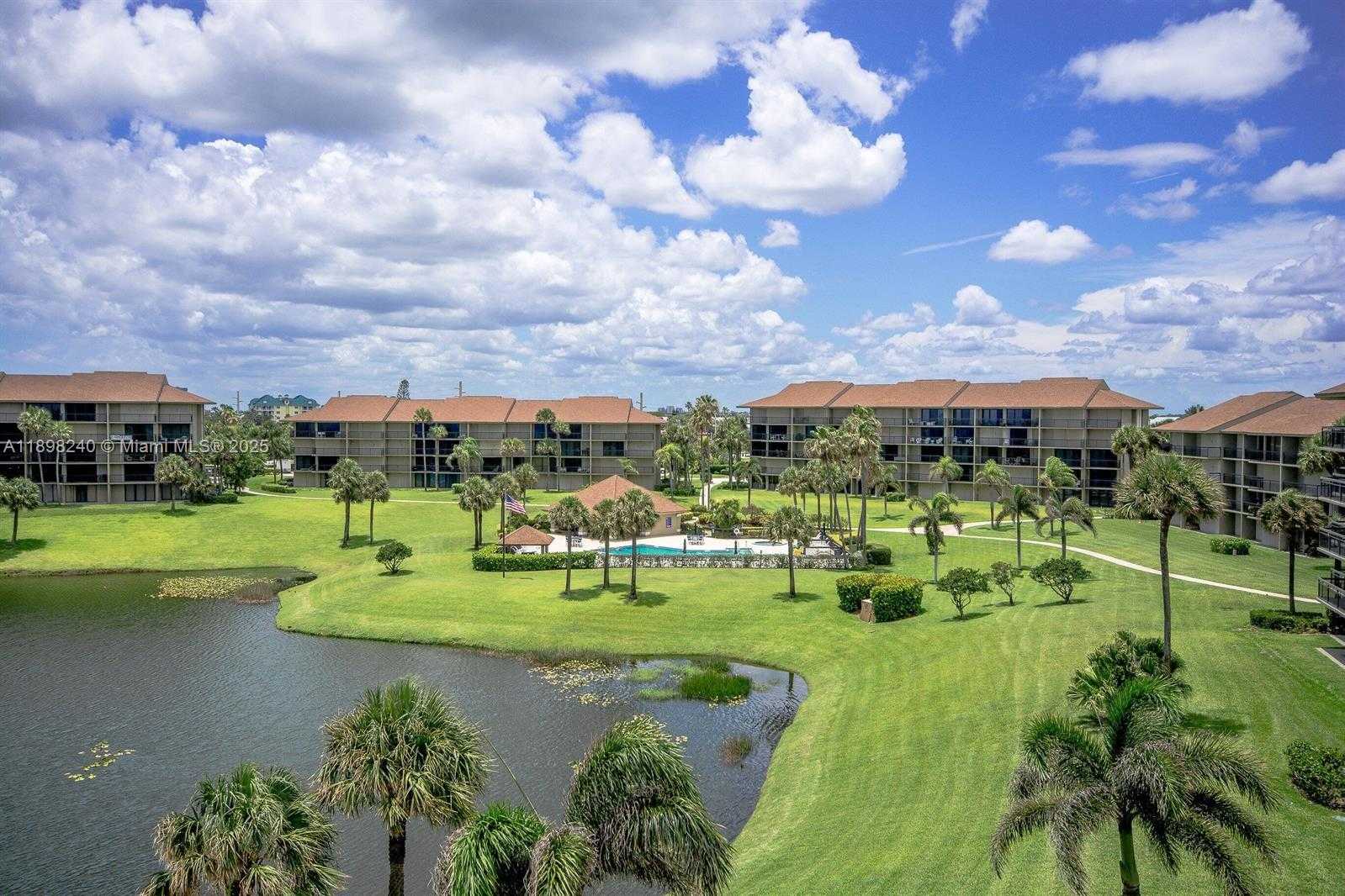 Small Image of 101 SOUTH SEAS DR #502, Jupiter Number 40