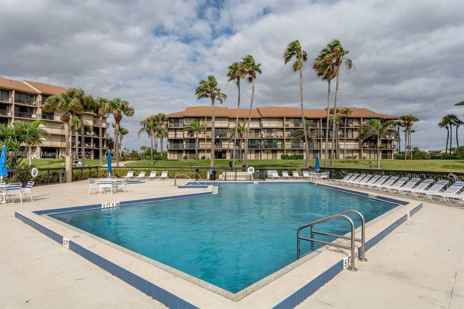 Small Image of 101 SOUTH SEAS DR #502, Jupiter Number 42