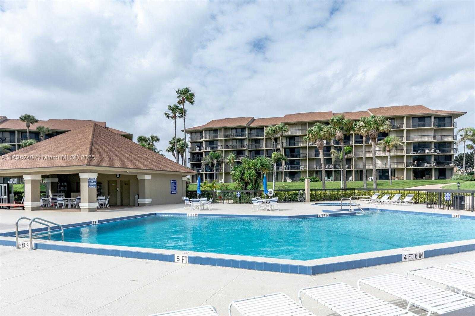 Small Image of 101 SOUTH SEAS DR #502, Jupiter Number 43