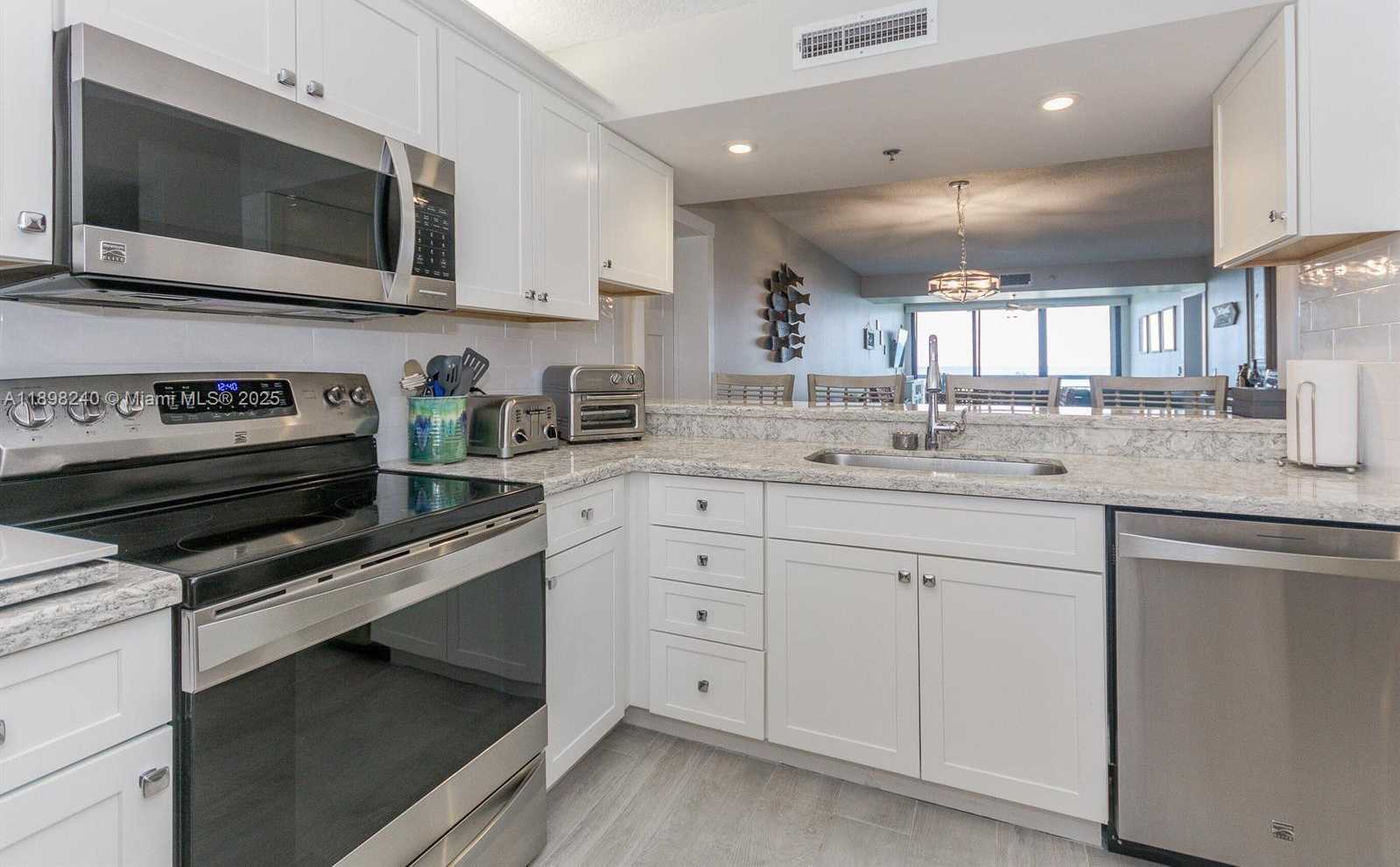 Small Image of 101 SOUTH SEAS DR #502, Jupiter Number 6