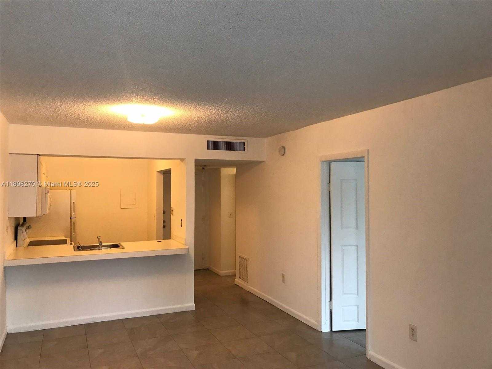 Small Image of 16465 NORTH EAST 22ND AVE #113, North Miami Beach Number 11