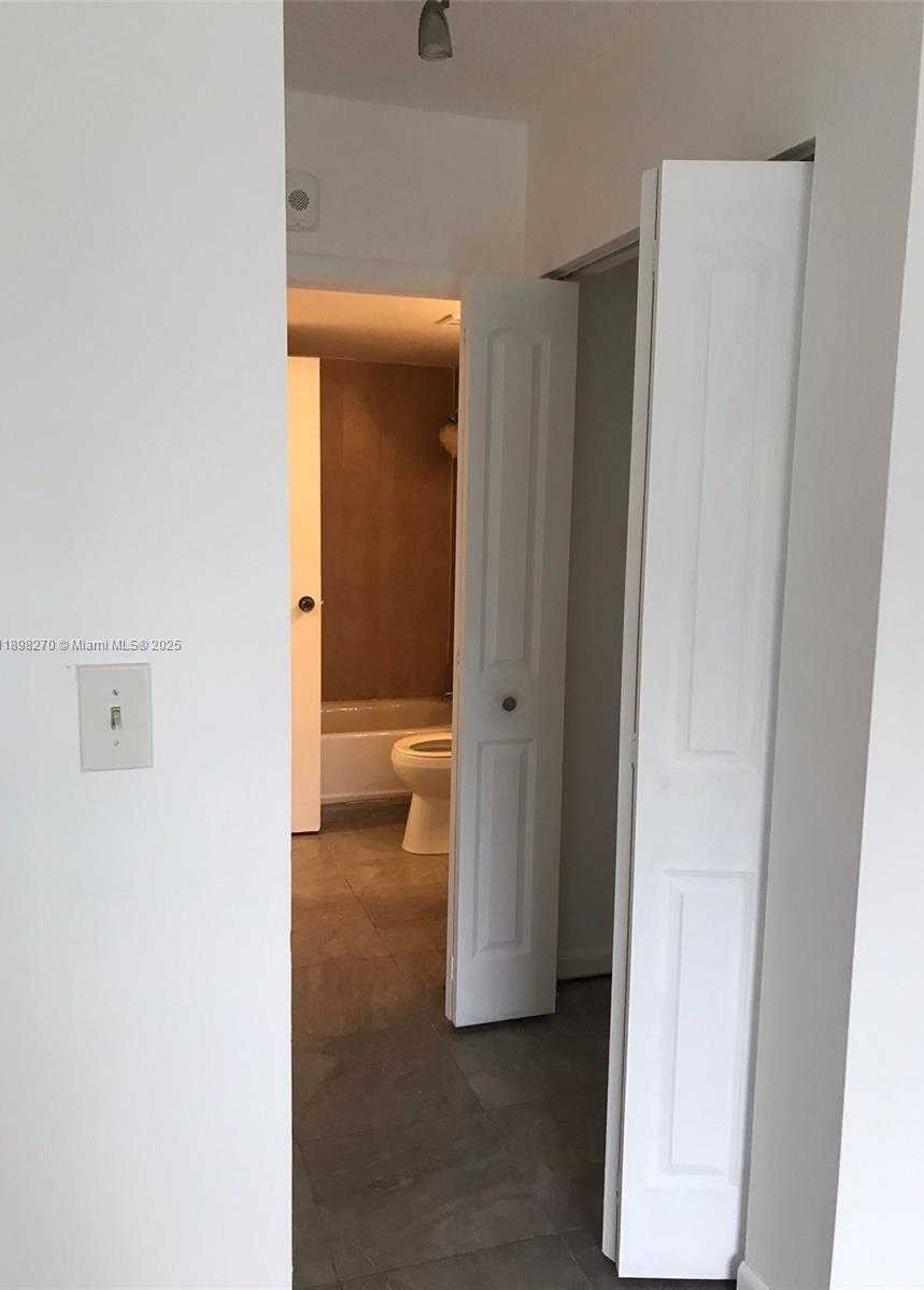 Small Image of 16465 NORTH EAST 22ND AVE #113, North Miami Beach Number 16