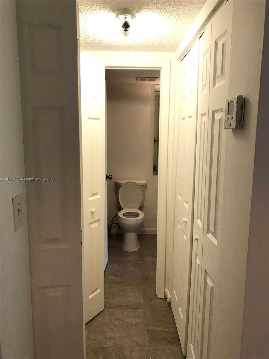 Small Image of 16465 NORTH EAST 22ND AVE #113, North Miami Beach Number 5